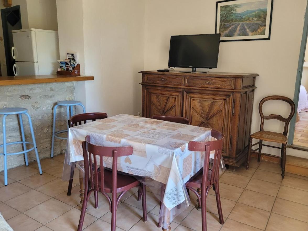 Mas La Vitalis Chambres D'Hotes LʼIsle-sur-la-Sorgue Exteriér fotografie