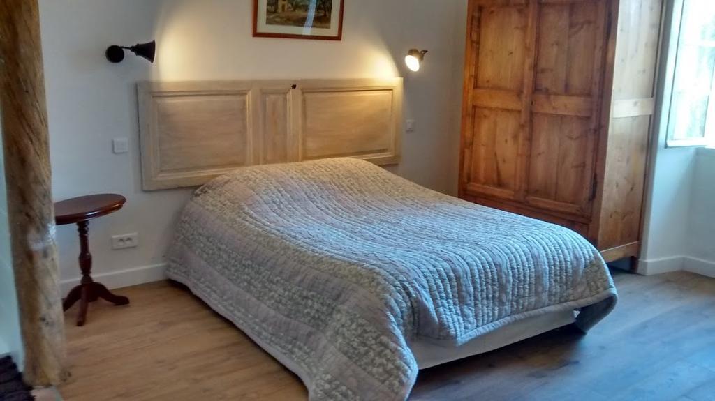 Mas La Vitalis Chambres D'Hotes LʼIsle-sur-la-Sorgue Pokoj fotografie